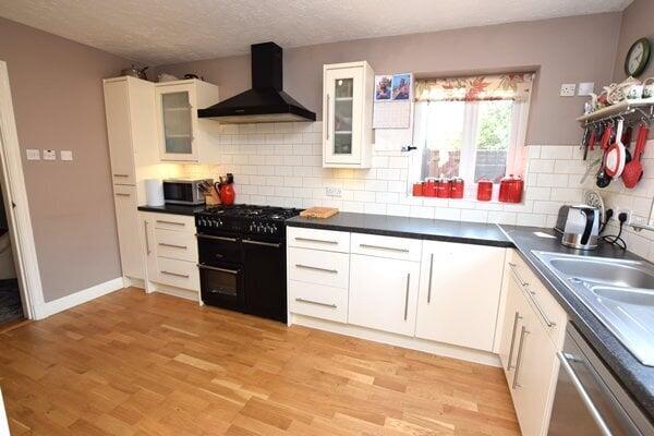 breakfast/kitchen
