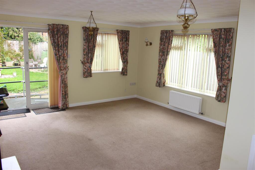 Rear Lounge Dining Room