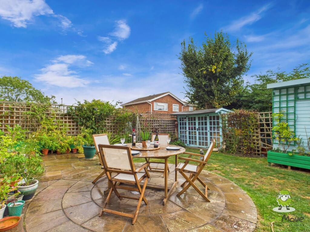 EweMove Estate Agents Basingstoke - Lavender Road 