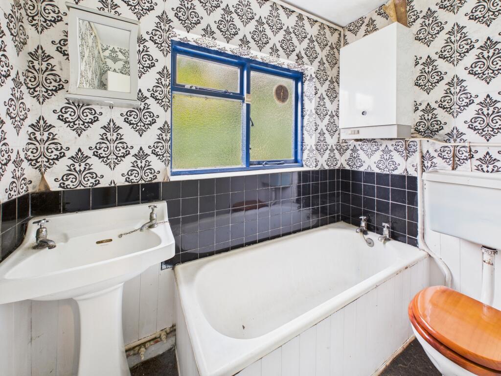 Ground Floor Bathroom