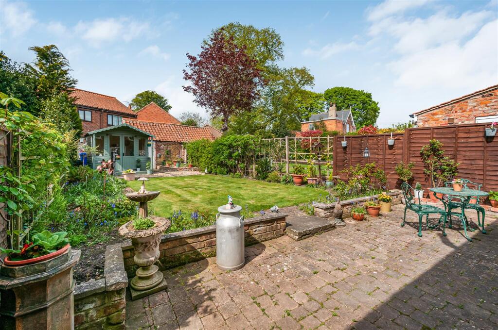 GARDEN