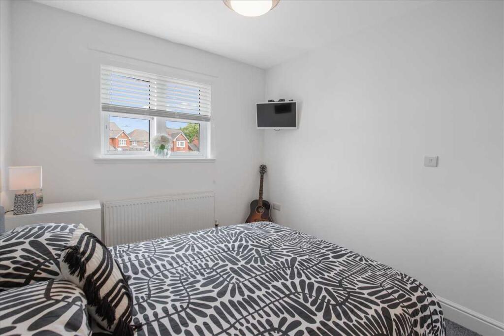 Bedroom Two (3)