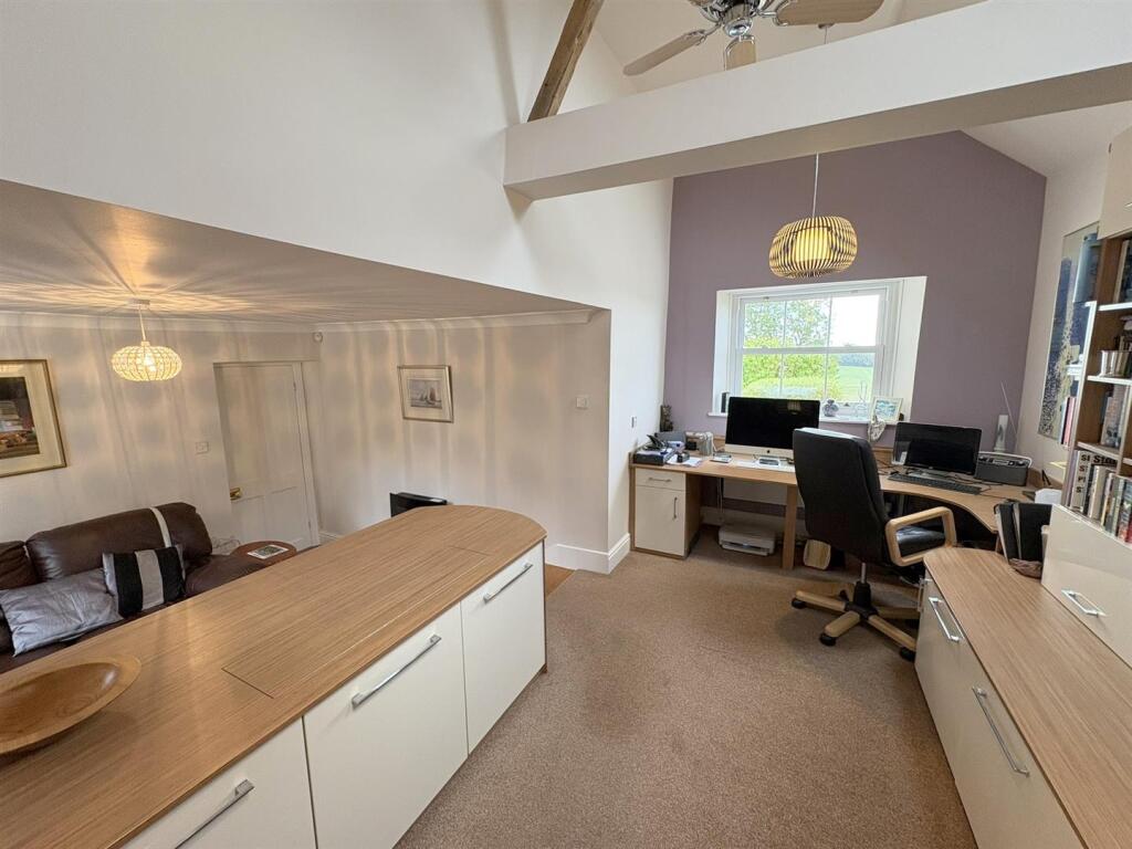Sitting Room/Study