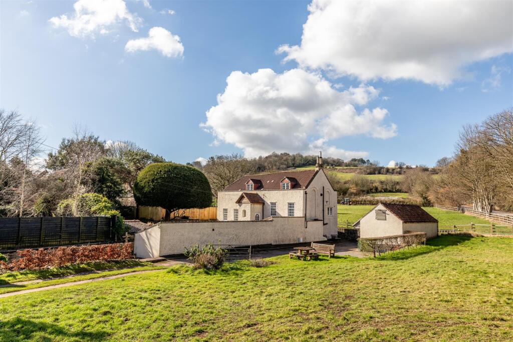 Chapel Cottage, Long Ashton Entire Plot.jpg