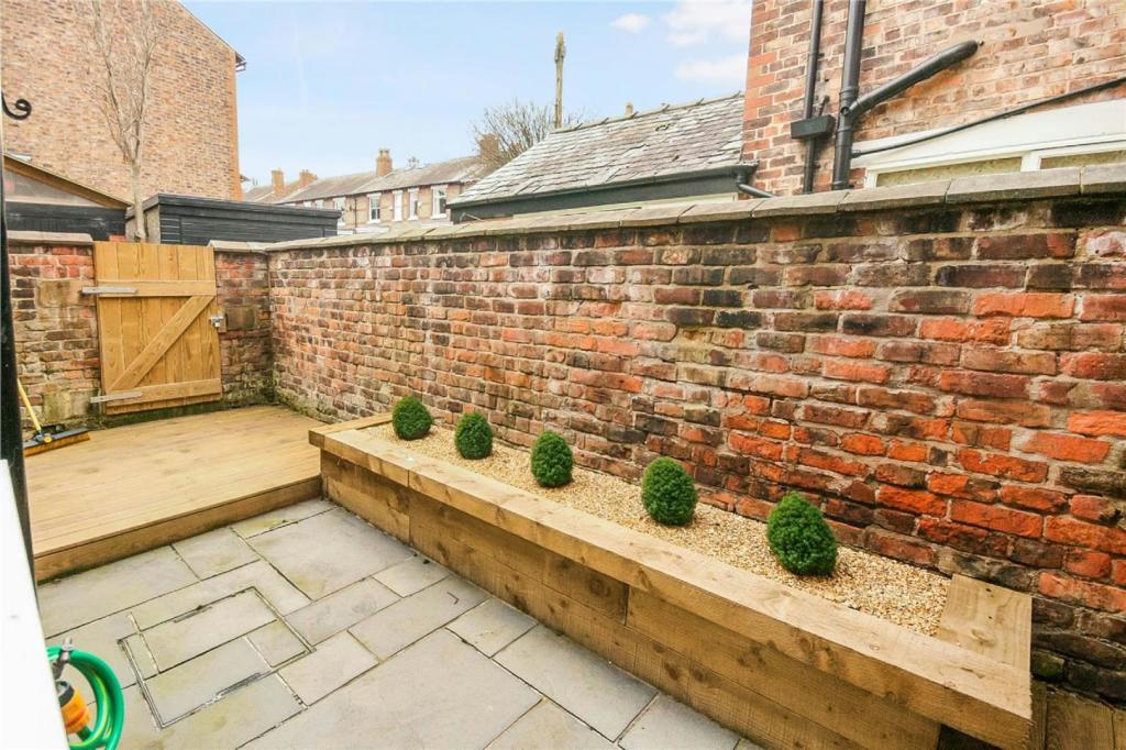 Courtyard Garden