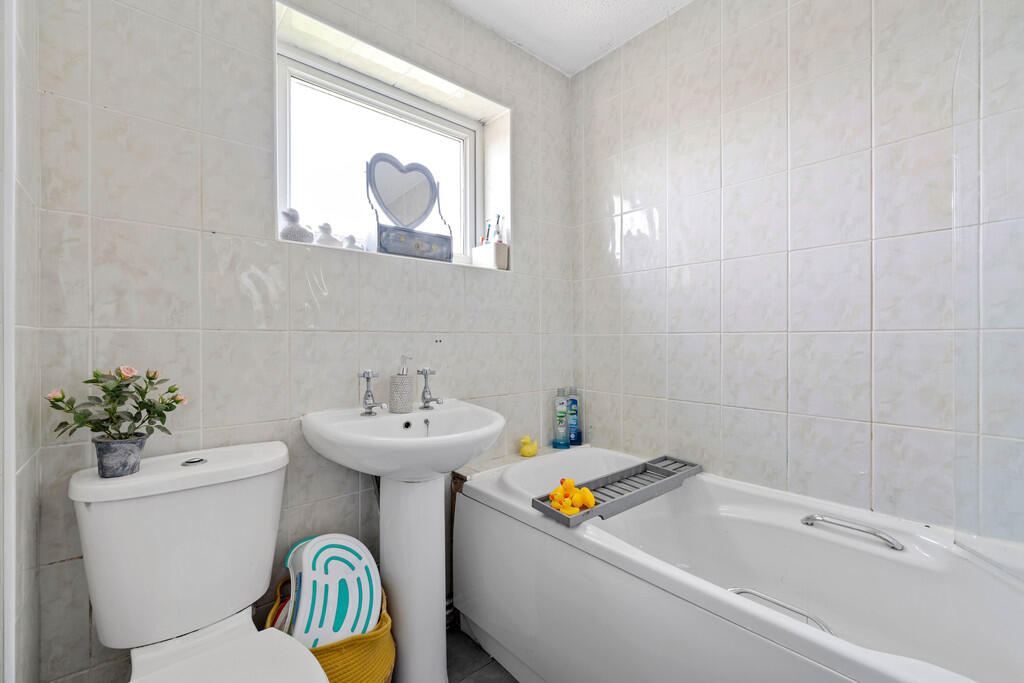 Morgan Close, Bla...