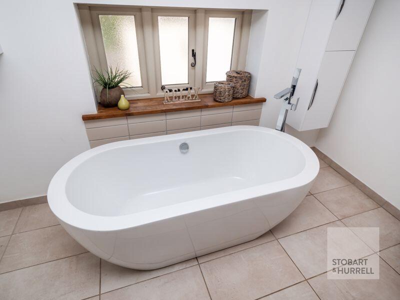 En-Suite Bath