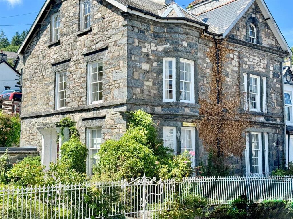 PHOTO-2025-08-13-23-17-29 (7).jpg