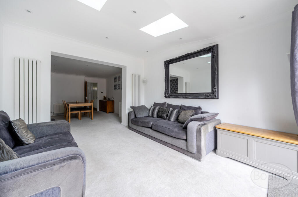 b84b9d8b-1e7a-4d5...