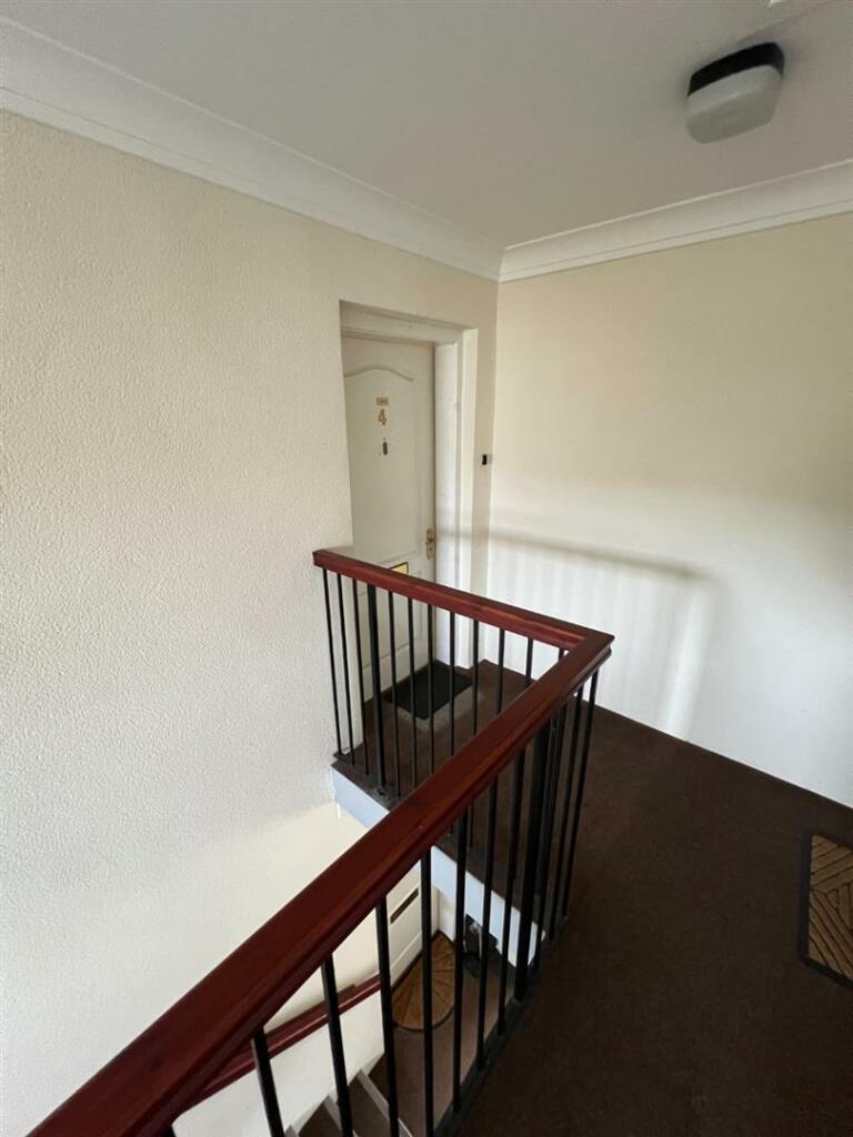 Hall (L-Shaped)