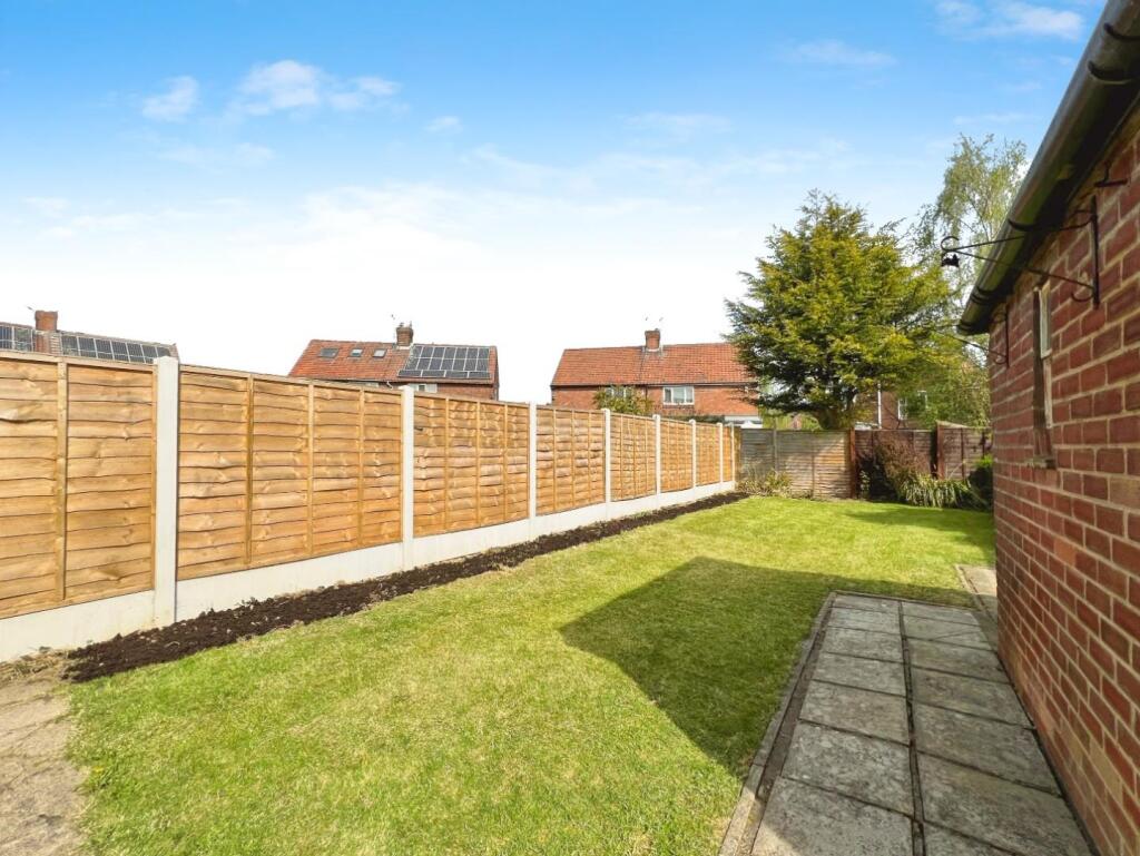 ea0ce3e1-garden 20new.jpg