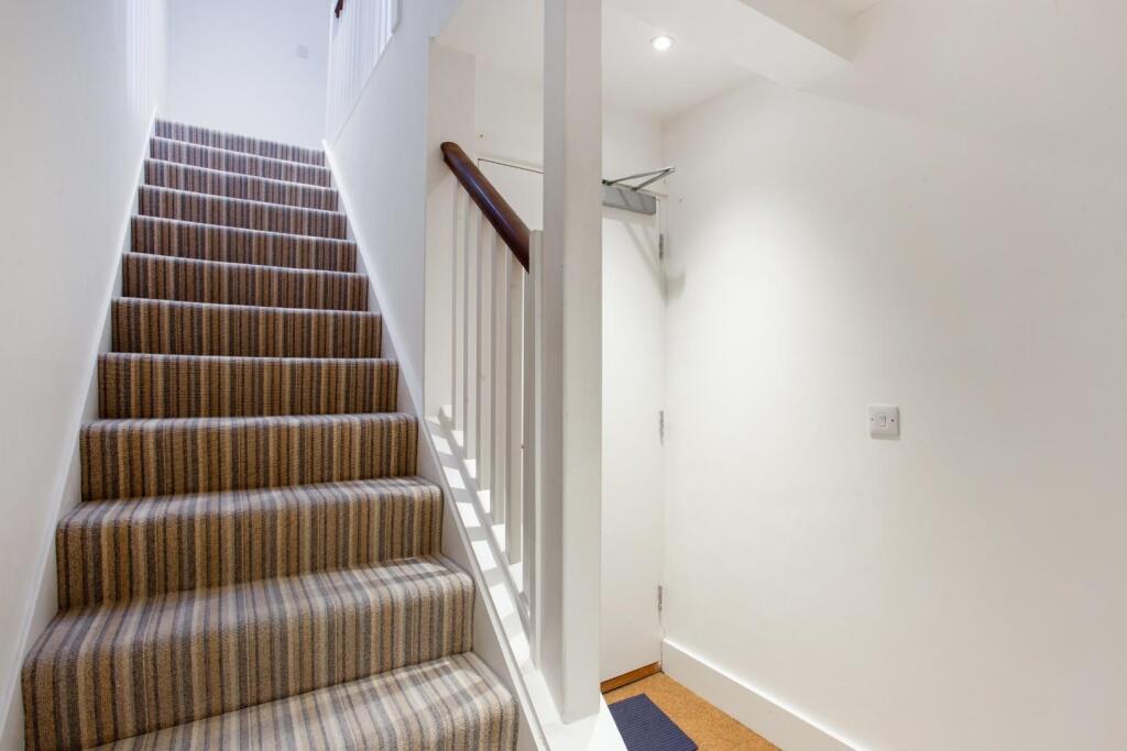 83760_3 Holt Court Brown Street (19).jpg