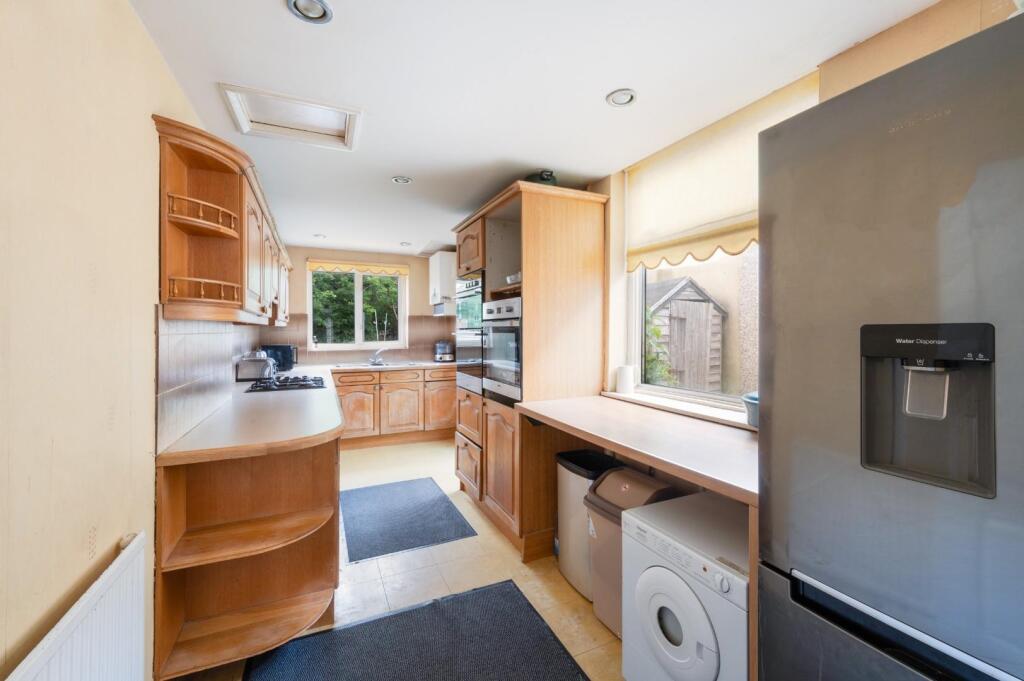 STONELEIGH AVENUE (2).jpg