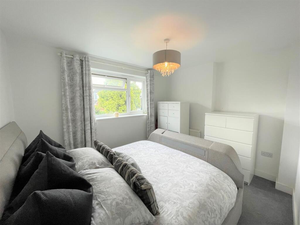 Bedroom One.jpg