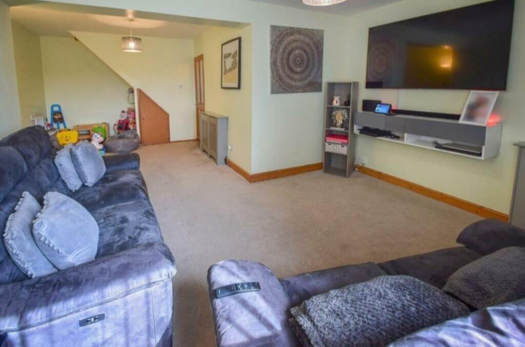living room 2.jpg