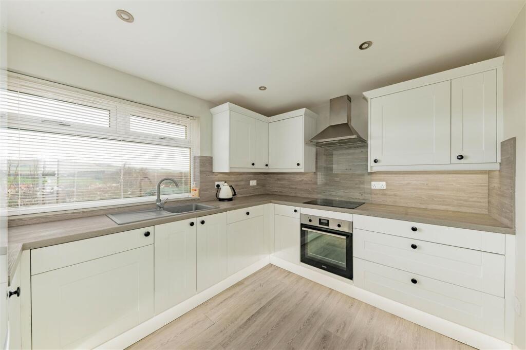 22 Auchinblae Place Dundee-5.JPG