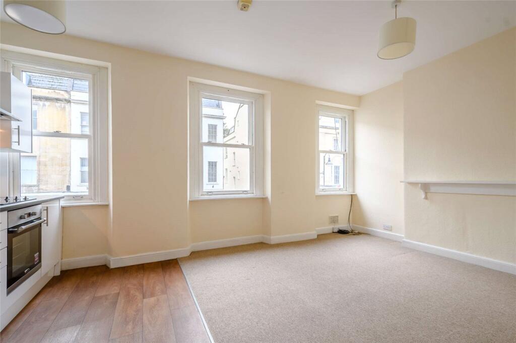 Kitchen/Sitting Room