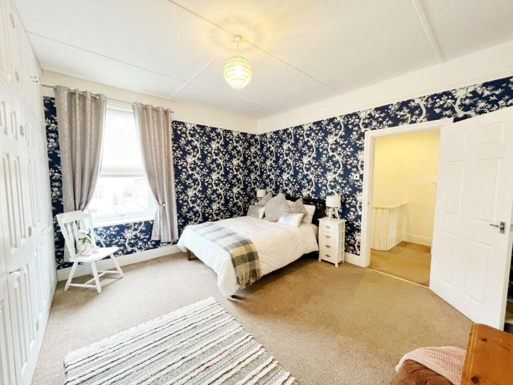 Bedroom 2 pic 2.jpg