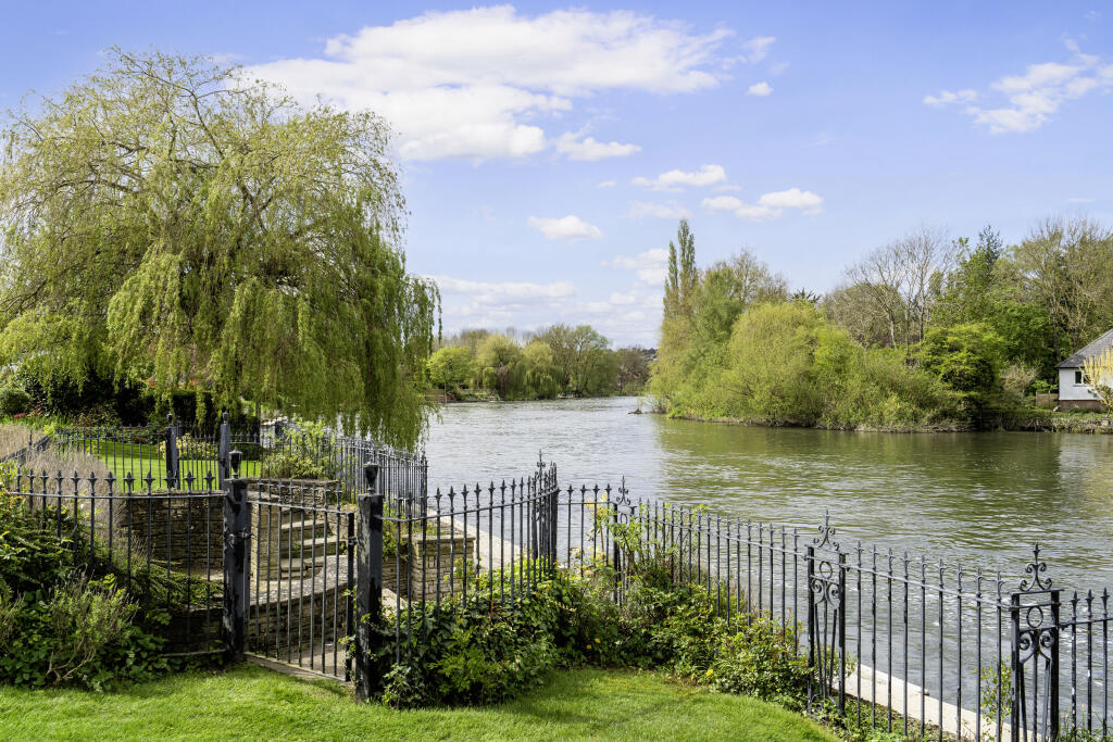 River and Mooring