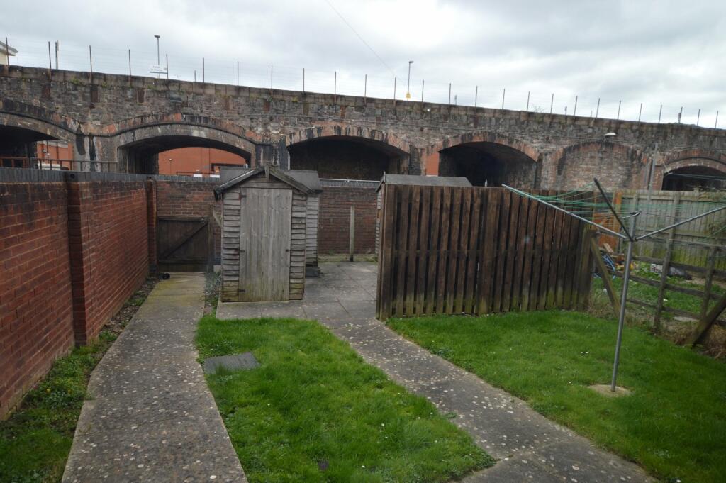Communal Garden/Shed