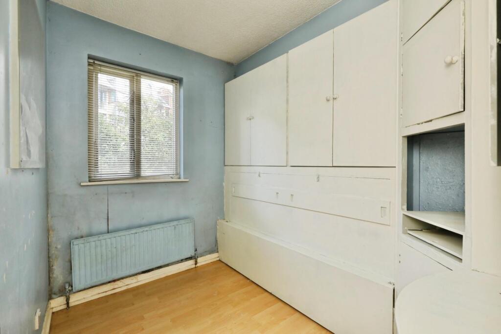BEDROOM NO.2