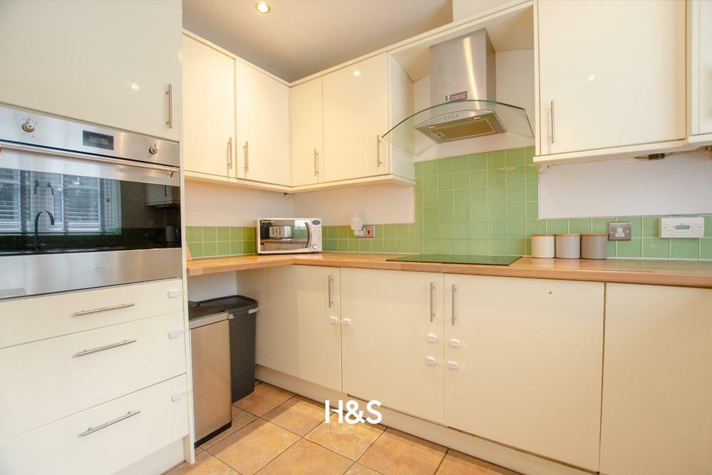 239 Hampton Lane - Kitchen 1.jpg