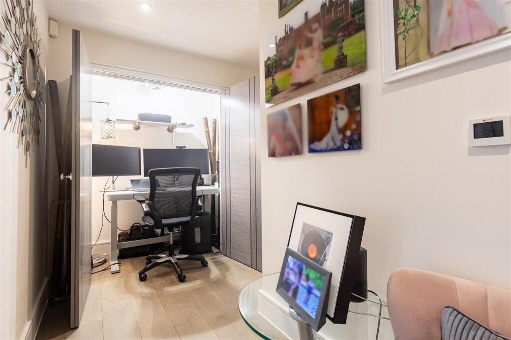 4 the old court   (17).jpg