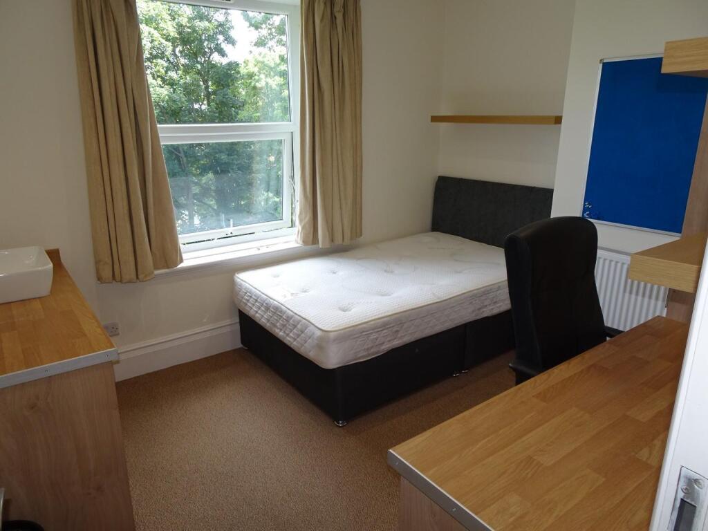 Bedroom 3.JPG