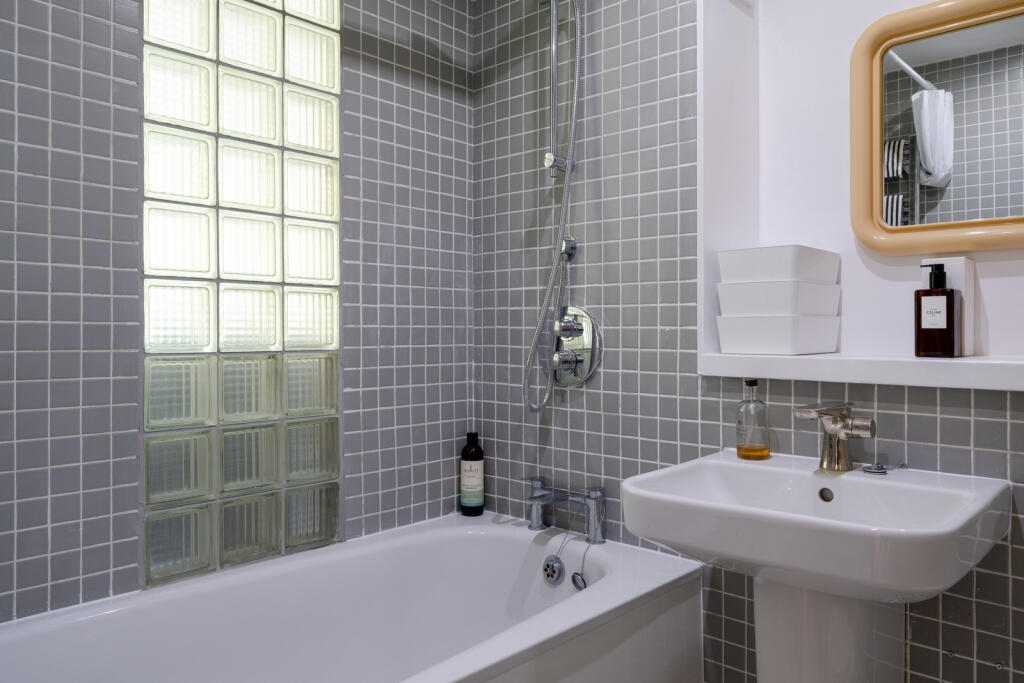 285403 - Wesley Square, London W11 - high res-0...