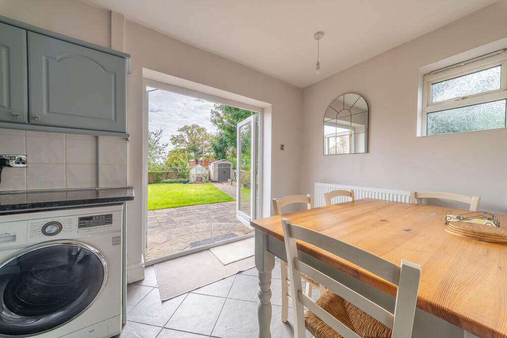 2 Wheatsheaf Lane...