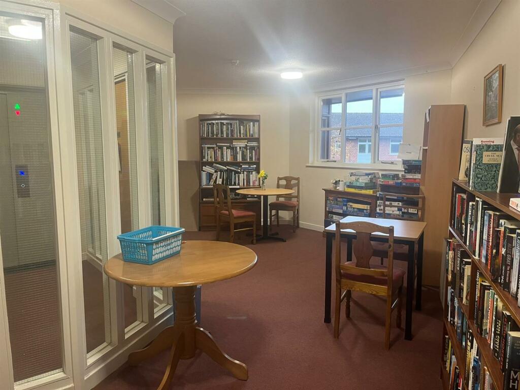 WhatsApp Image 2024-10-26 at 14.51.02_adecda2e.jpg