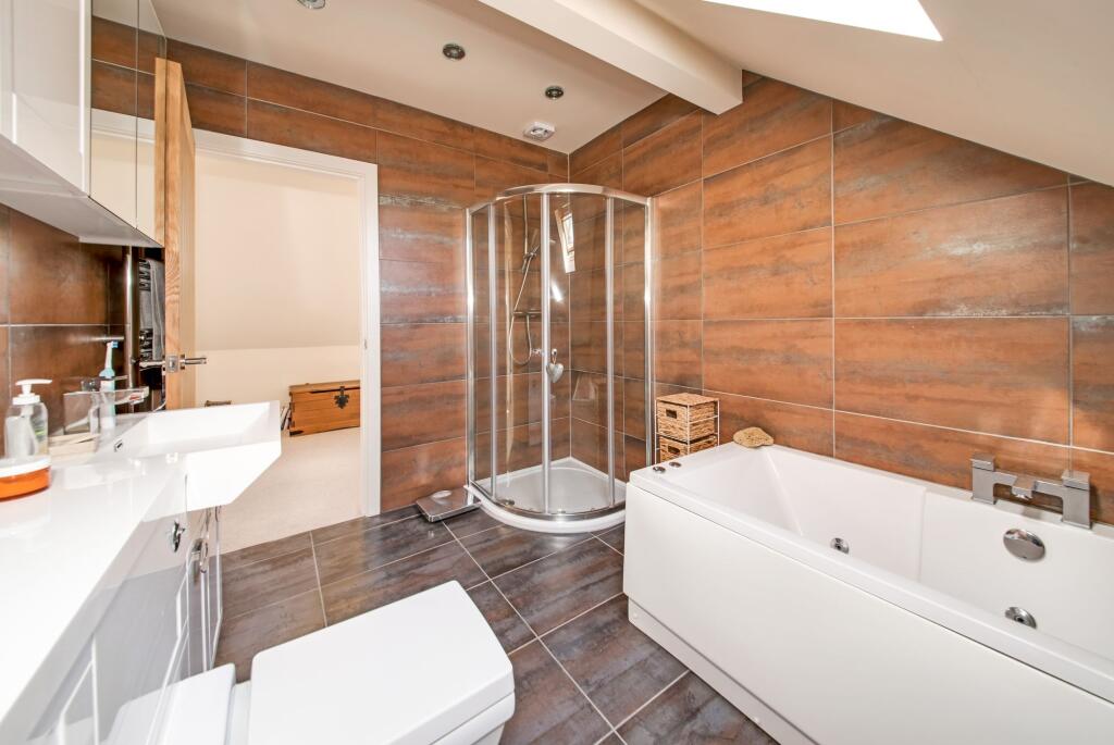 HOUSE BATHROOM