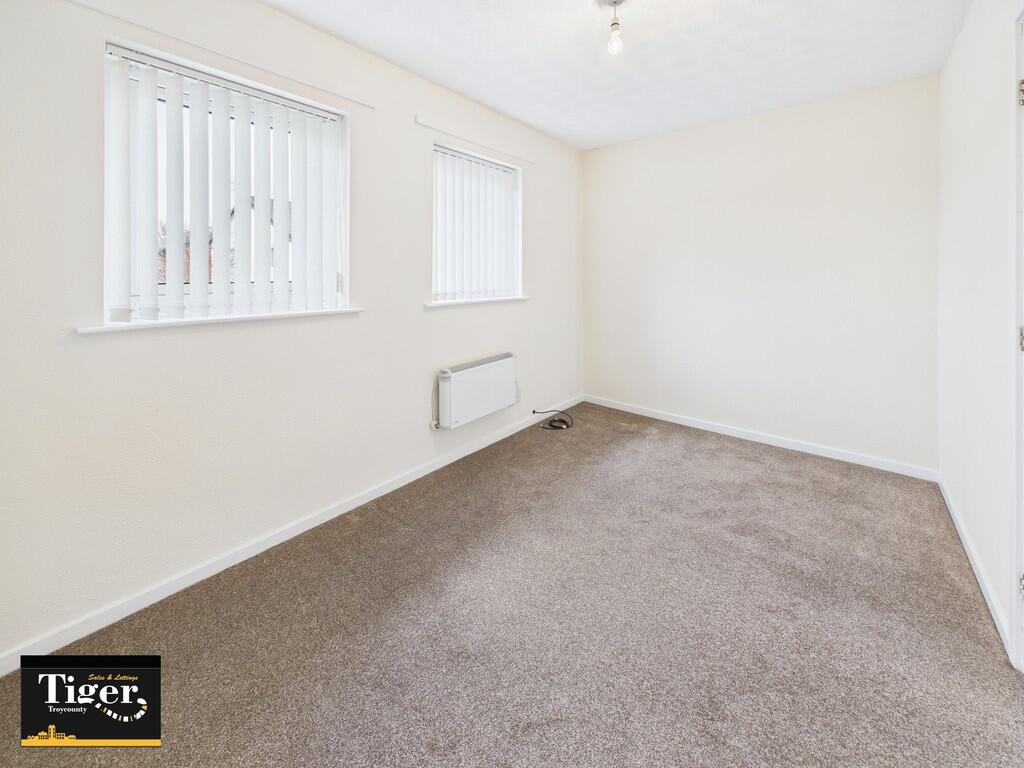 CAM02176G0-PR0739...