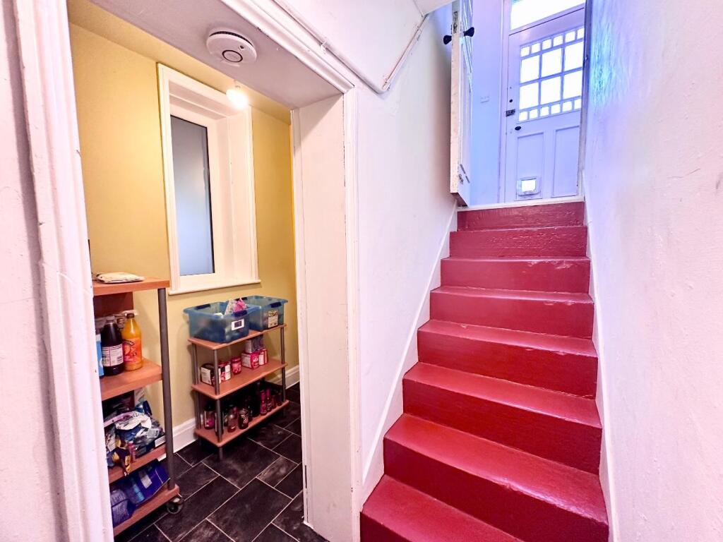 INNER  VESTIBULE