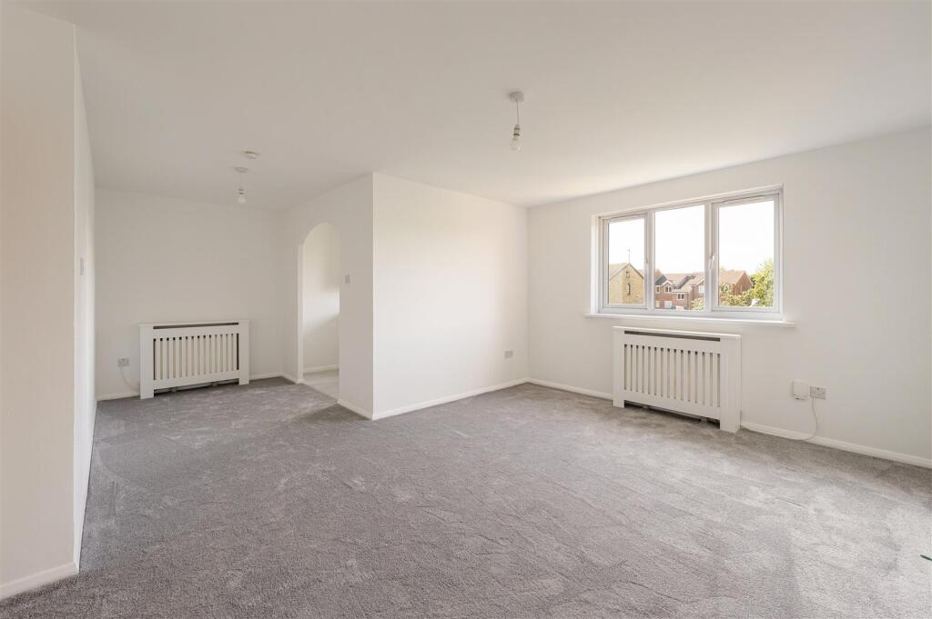 Green Pond Close, E17