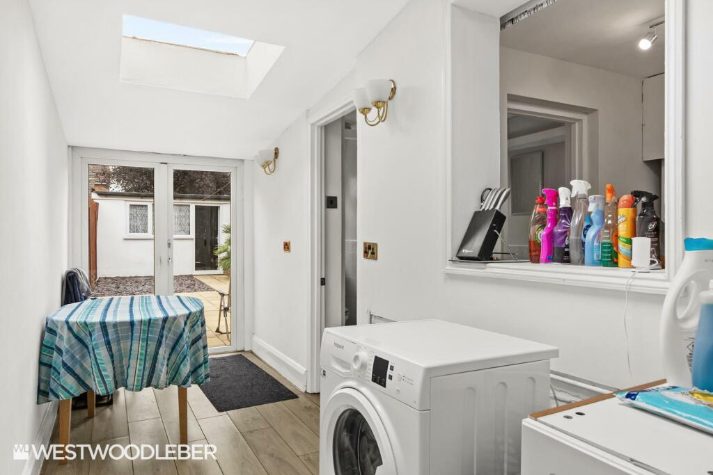 TurnfordVillas_9.jpg