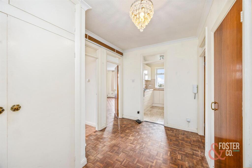 The Drive, 37-39, Grove Court, Flat 36_011.JPG