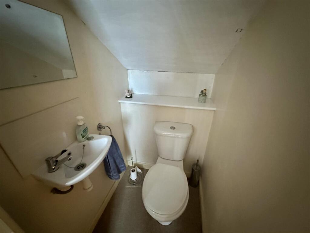 Bramleys Estate Agents - Milton Drive - Liversedge