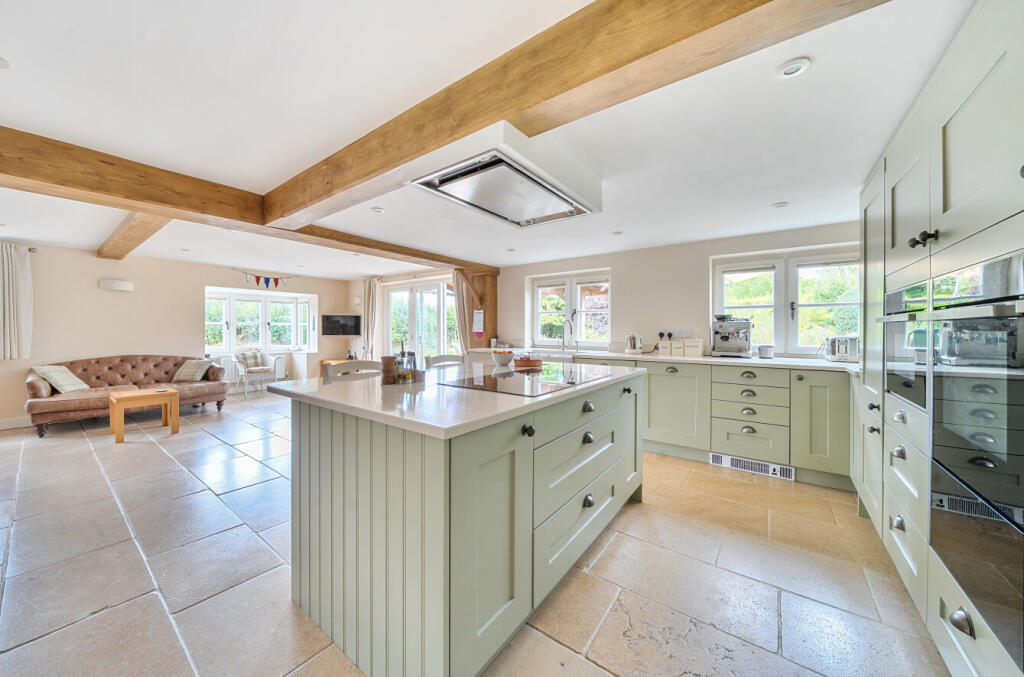 1333799-23-68a2e8...