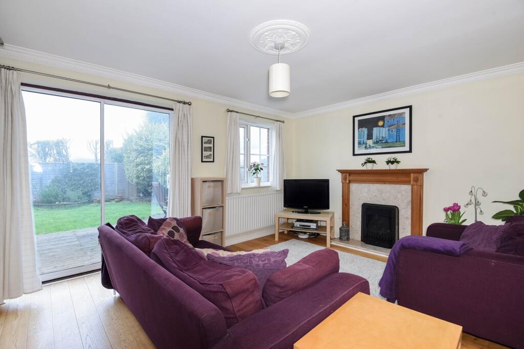 Sitting Room House i
