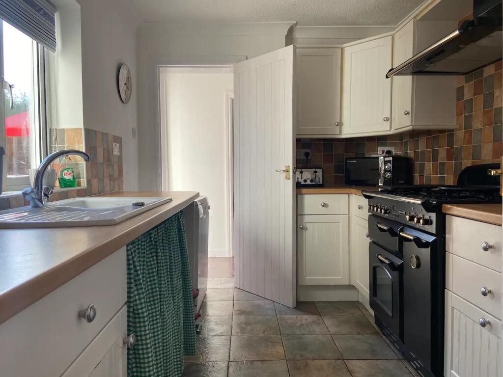 Kitchen I.jpg