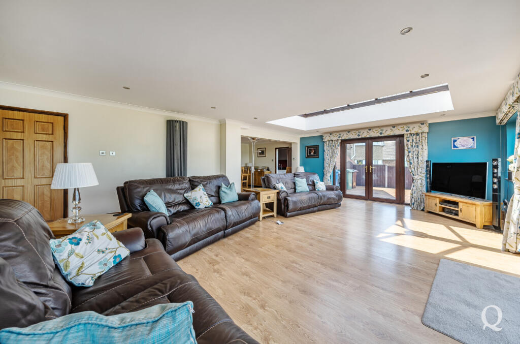 14273729-b16e-419...