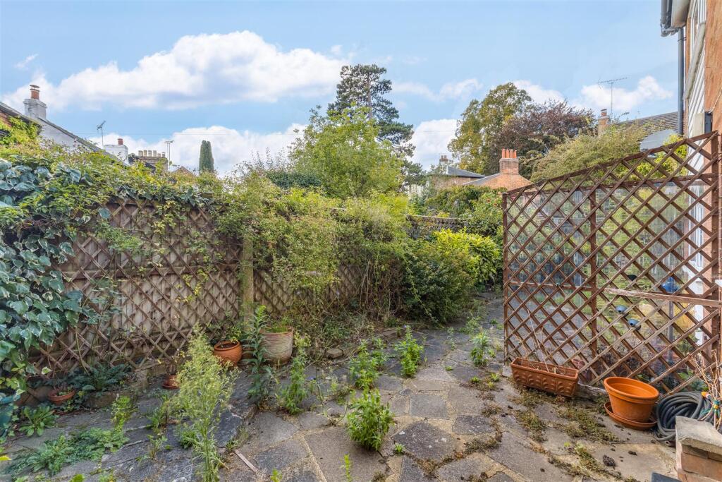 Stevenage Road 6-21.jpg