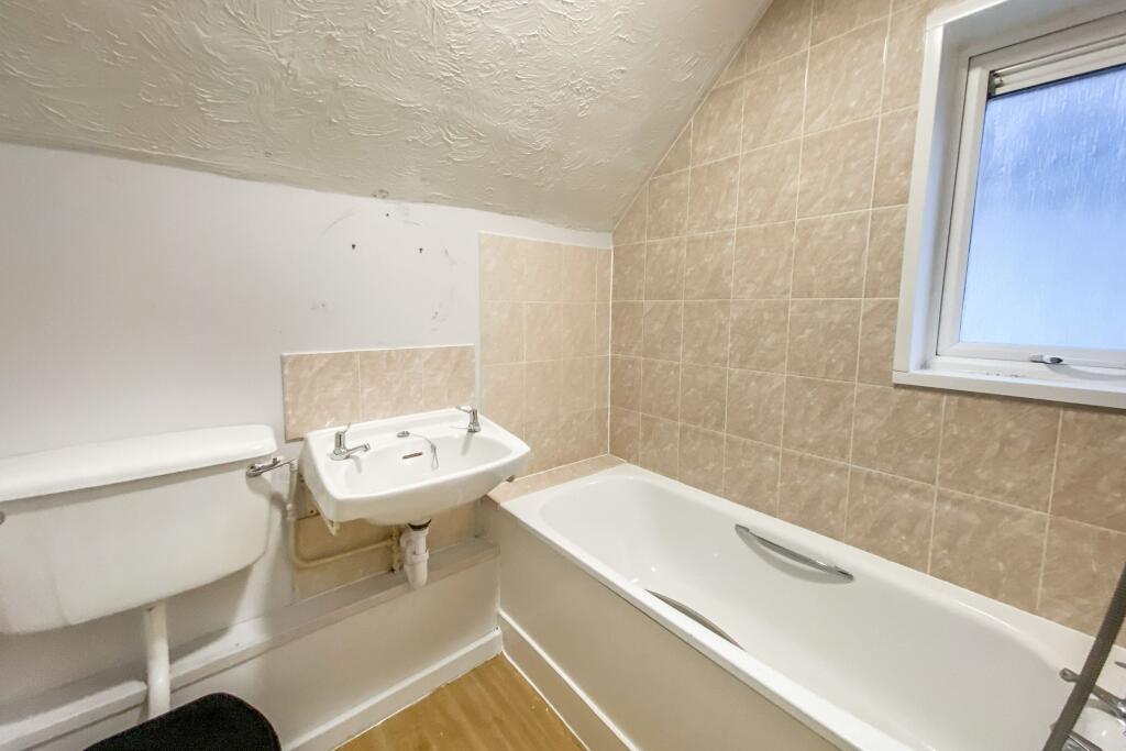 55 Downing Street, Chippenham, Wiltshire, SN14 0AA