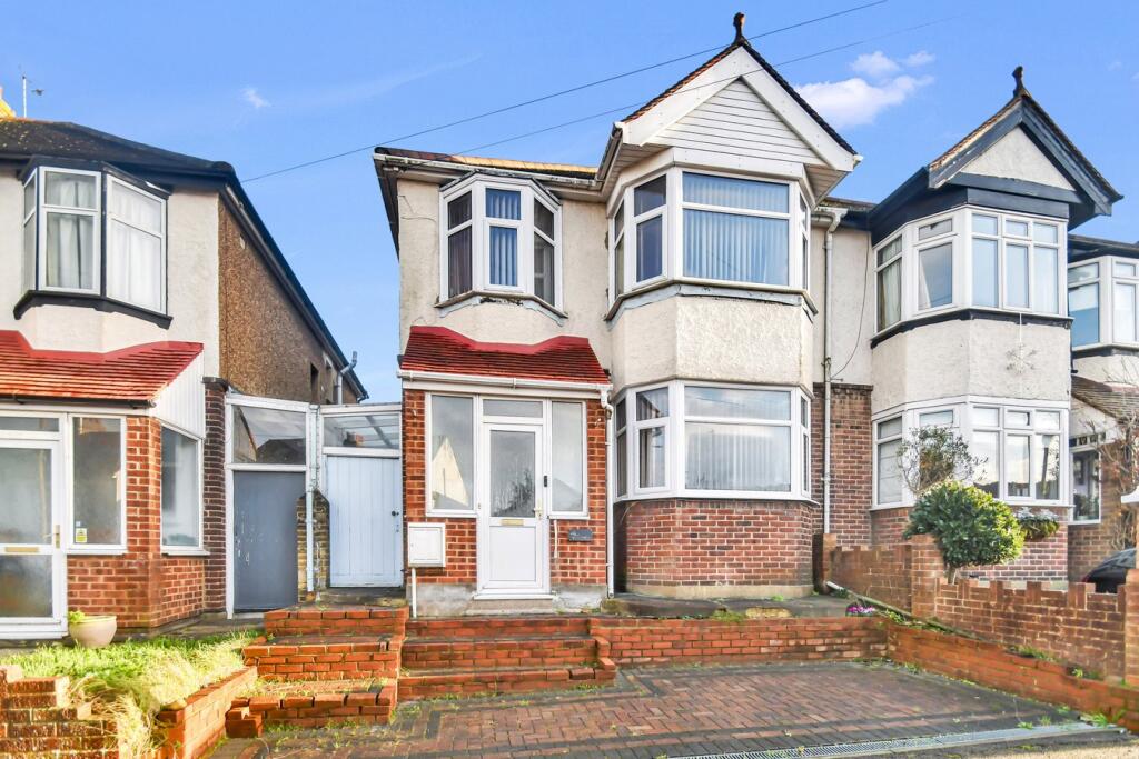 Barnsole Road, Upper Gillingham, ME7