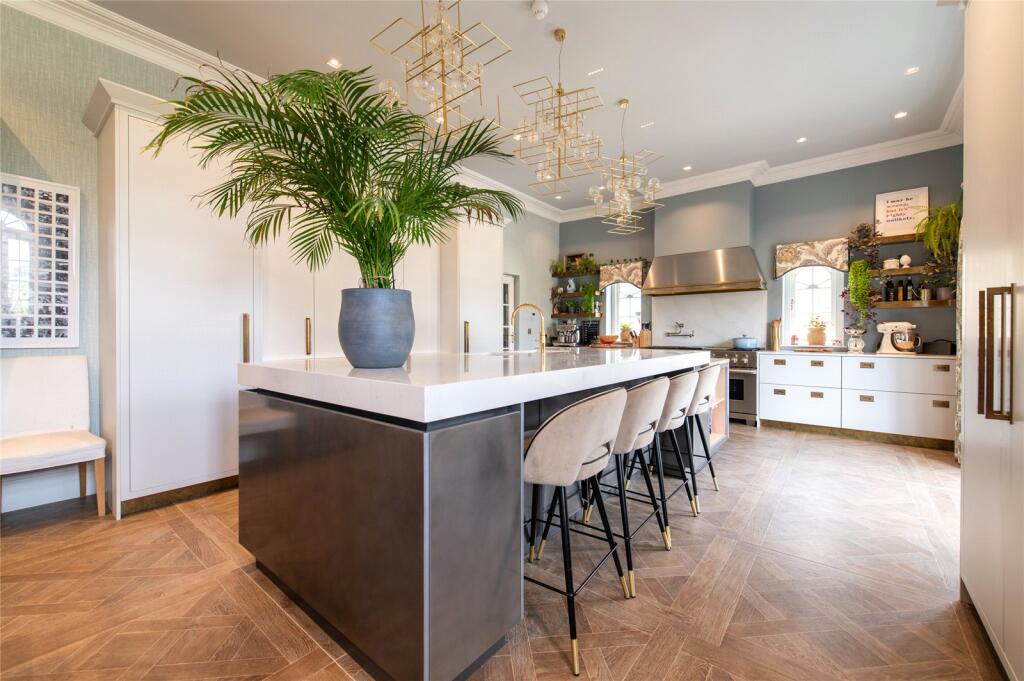 Kitchen/Breakfast Rm