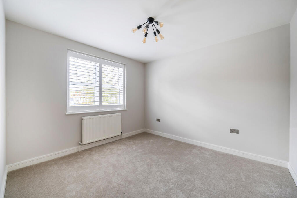 1346897-13-68b1a5...