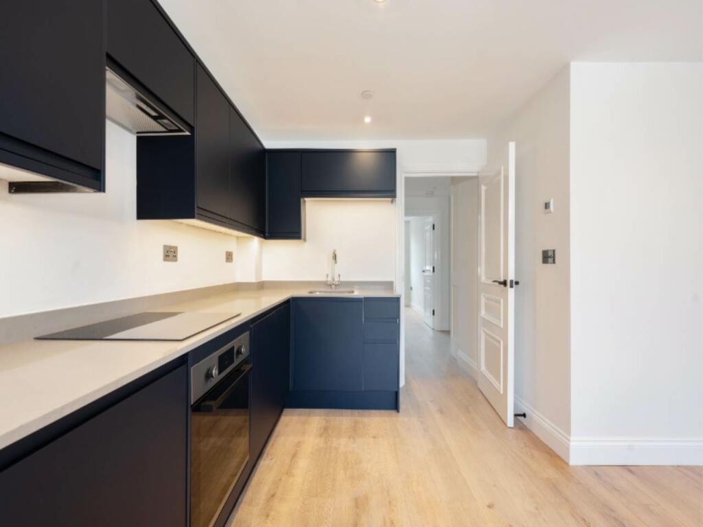 flat 9 kitchen