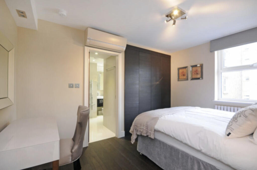 Screenshot 2025-0...