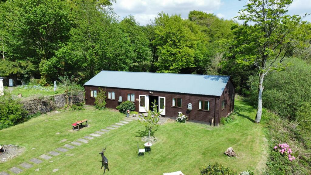 STUDIO/YOGA/RETREAT BUILDING
